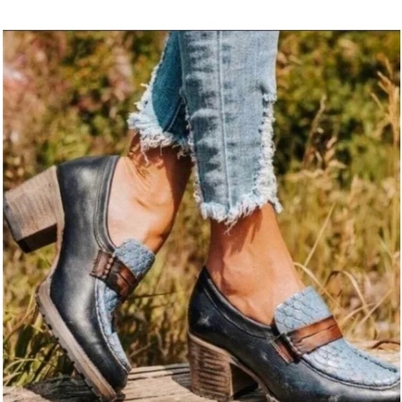 Freebird by Steven Shoes - Gorgeous Freebird by Steven Bristol loafers in black navy 8